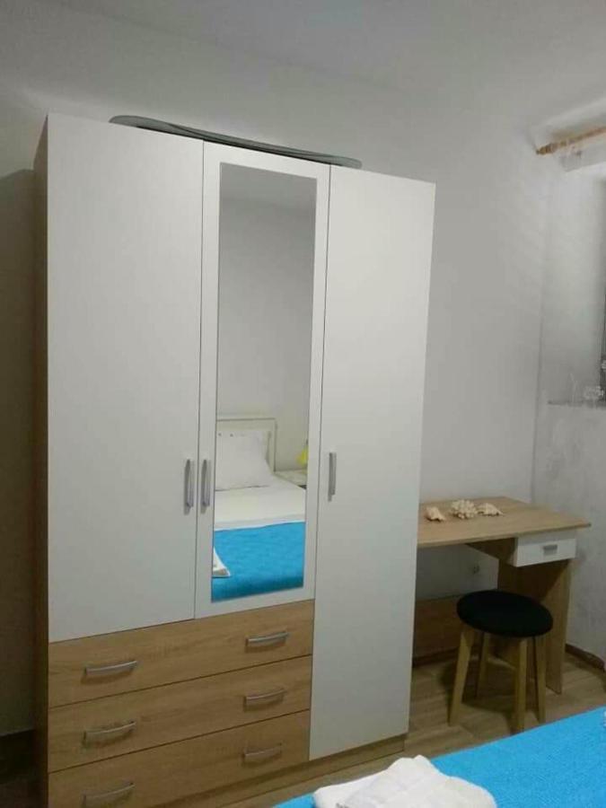 Apartmani Ruzmarin - Seget Donji, Trogir Extérieur photo