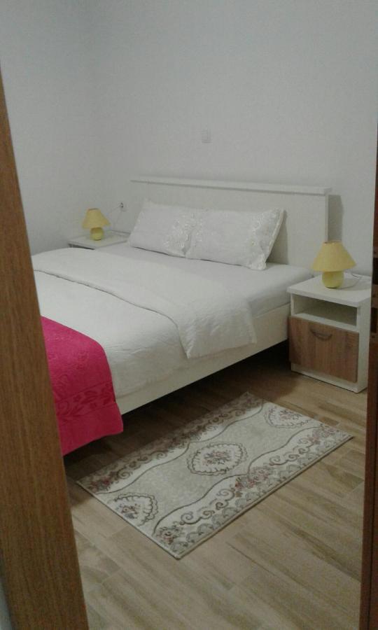 Apartmani Ruzmarin - Seget Donji, Trogir Extérieur photo