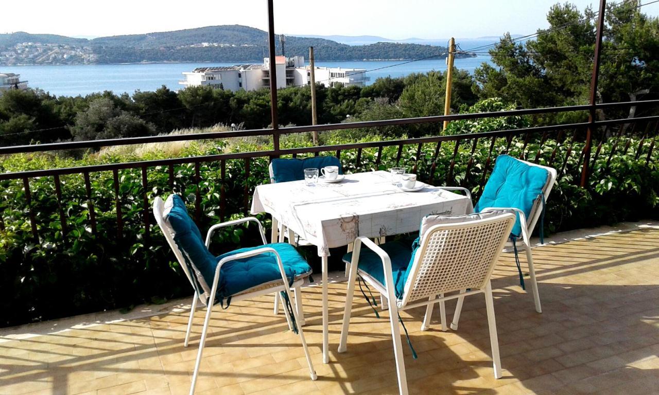 Apartmani Ruzmarin - Seget Donji, Trogir Extérieur photo