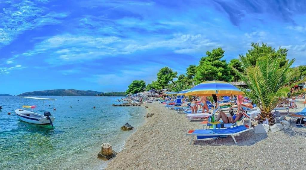Apartmani Ruzmarin - Seget Donji, Trogir Extérieur photo