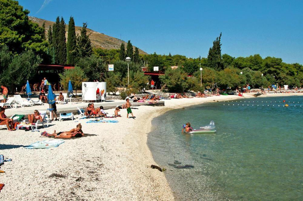Apartmani Ruzmarin - Seget Donji, Trogir Extérieur photo