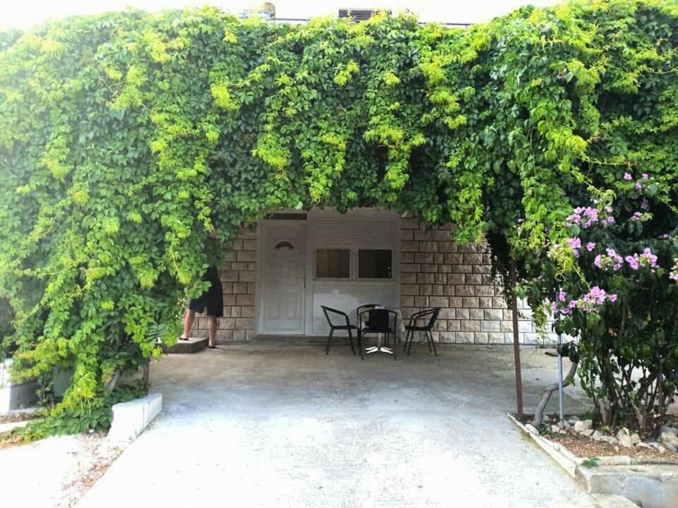 Apartmani Ruzmarin - Seget Donji, Trogir Extérieur photo
