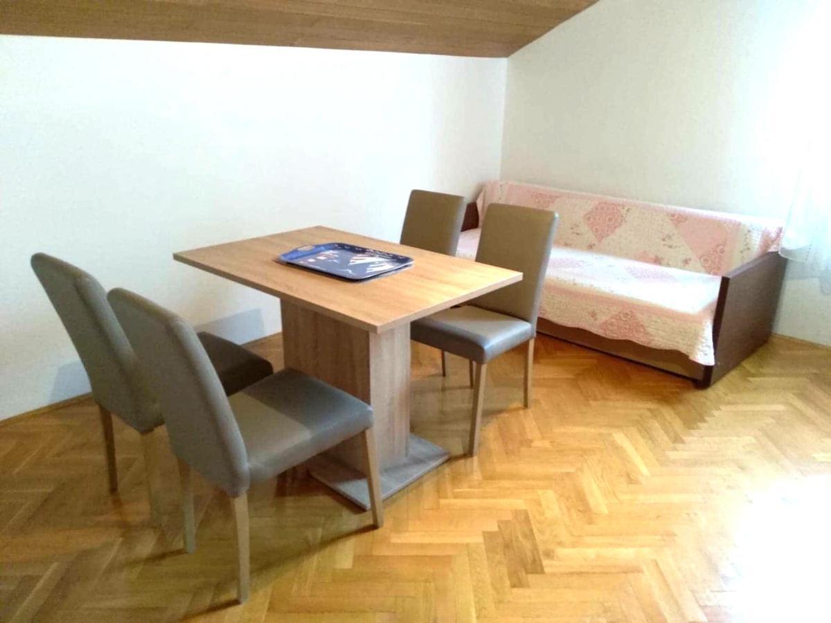 Apartmani Ruzmarin - Seget Donji, Trogir Extérieur photo