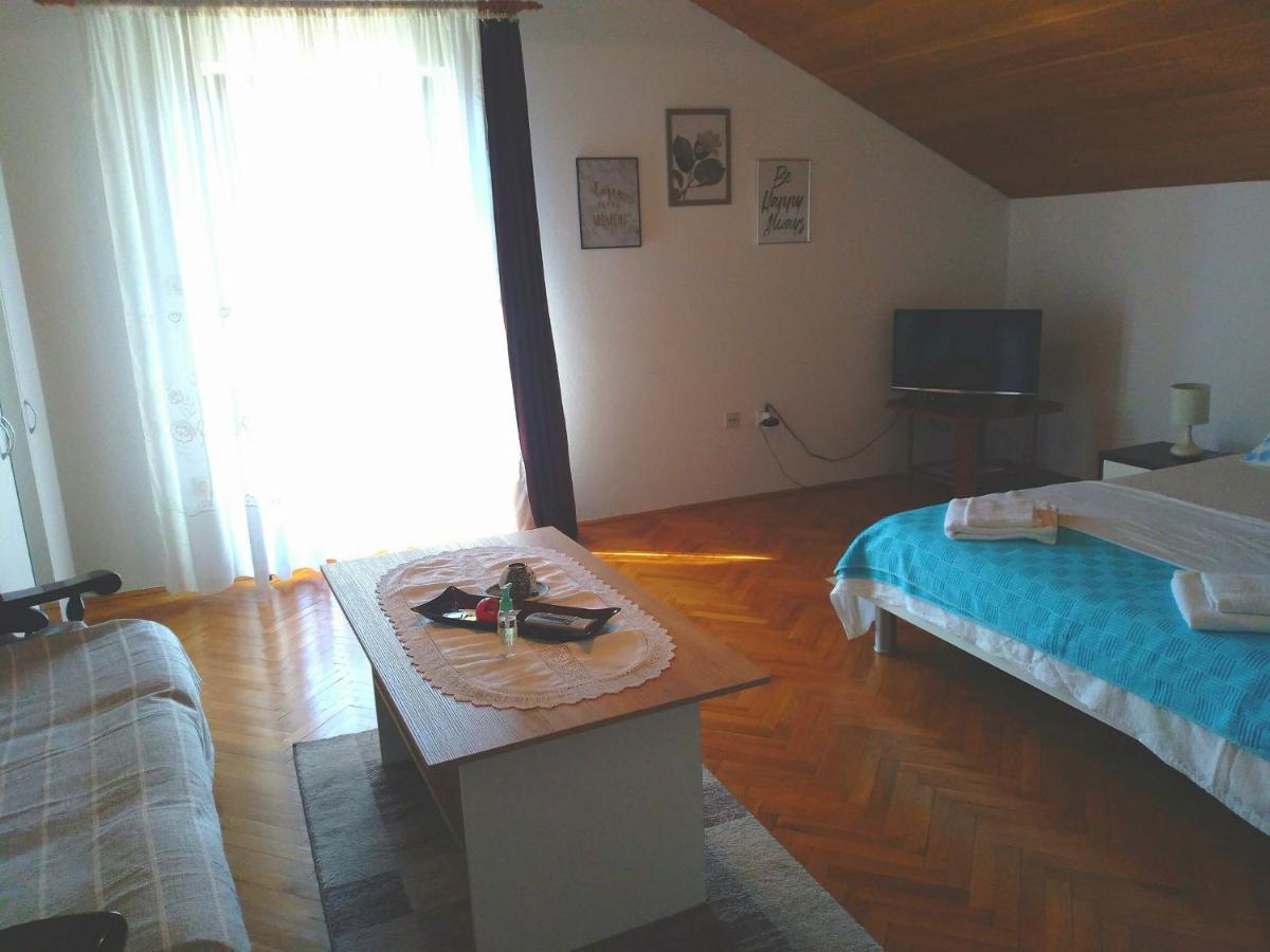Apartmani Ruzmarin - Seget Donji, Trogir Extérieur photo