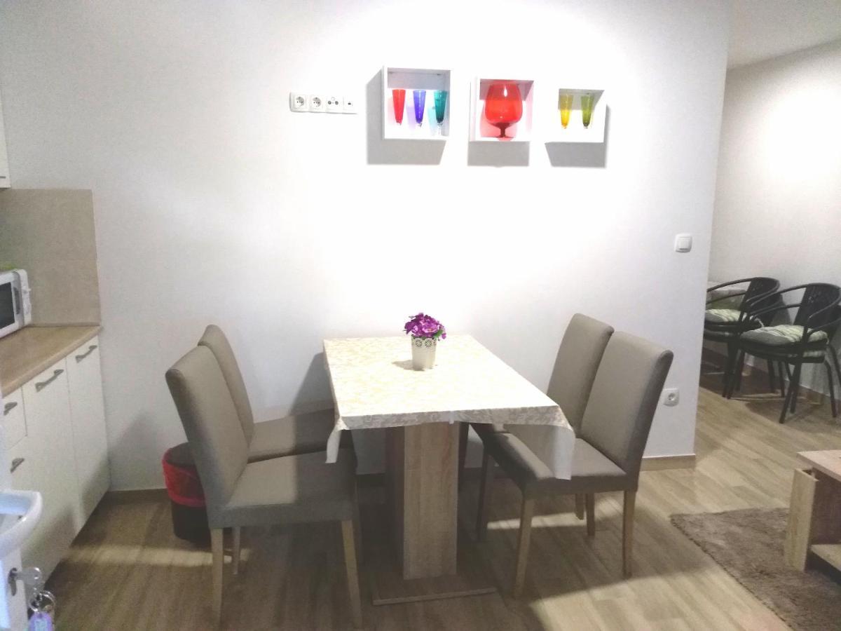 Apartmani Ruzmarin - Seget Donji, Trogir Extérieur photo