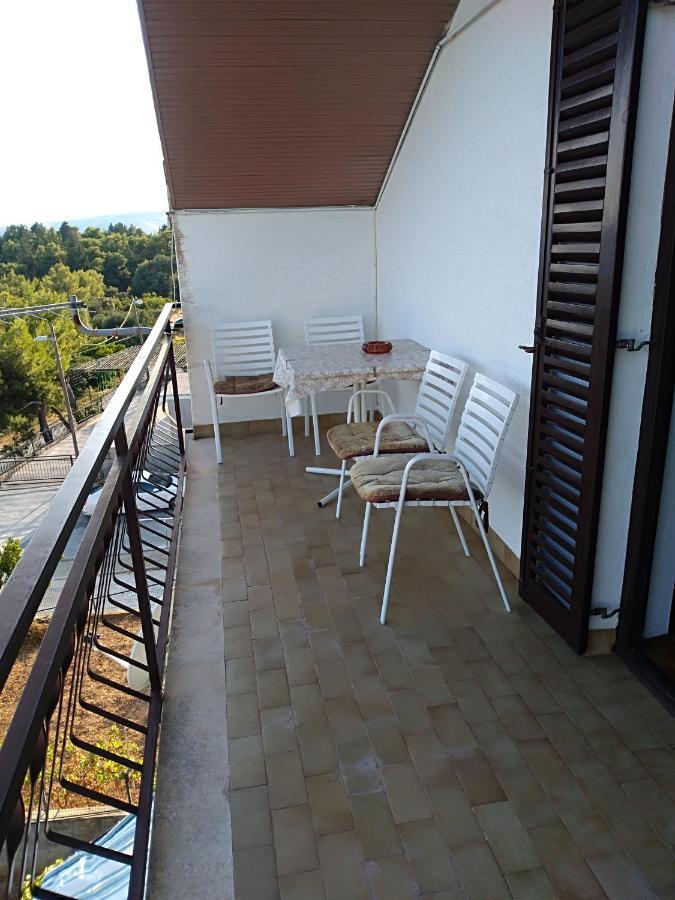 Apartmani Ruzmarin - Seget Donji, Trogir Extérieur photo